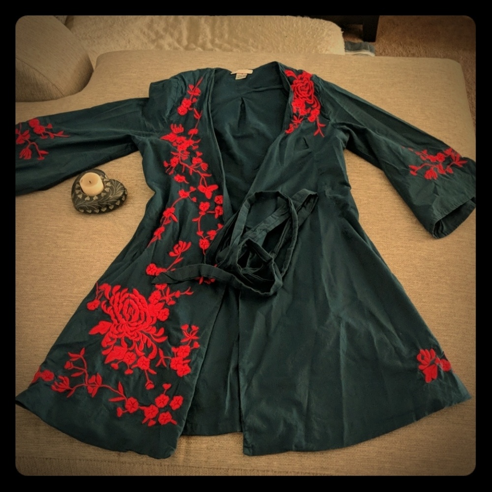 Embroidered robe